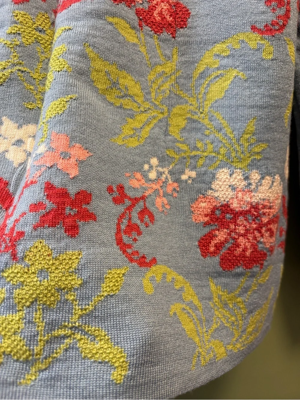Oleana Silk Wool Sweater Beautiful Like New - Picture 5 of 8